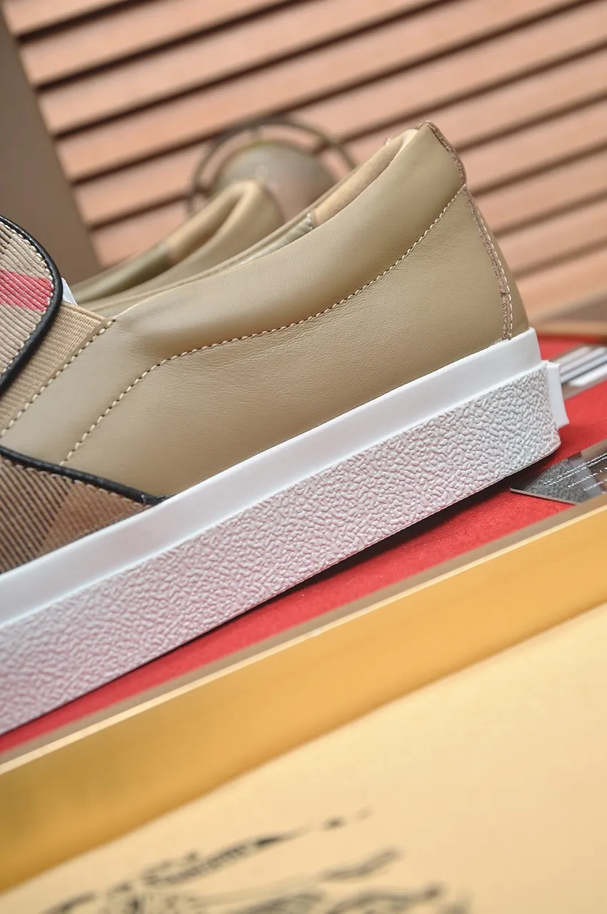 Men's shoes💰480💶[Burberry] (cowhide lining) classic low-top sneakers｜Imported cowhide with classic plaid fabric｜Cow leather lining｜Original outsole｜Fine workmanship and comfortable to wear Size: 38-44 (customized at 45)